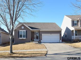 20823 Charles St, Elkhorn, NE 68022