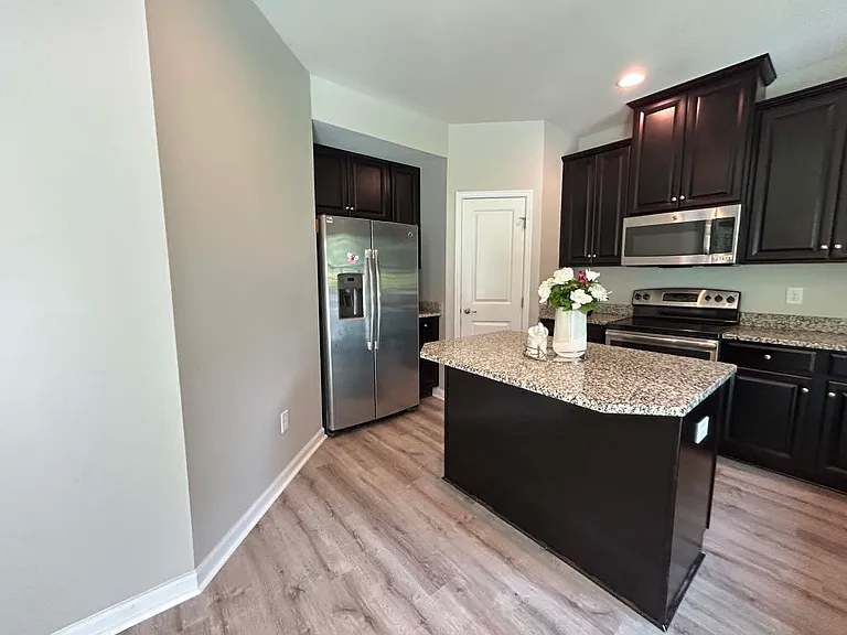 5453 Brandon Bluff Way — Photo 17