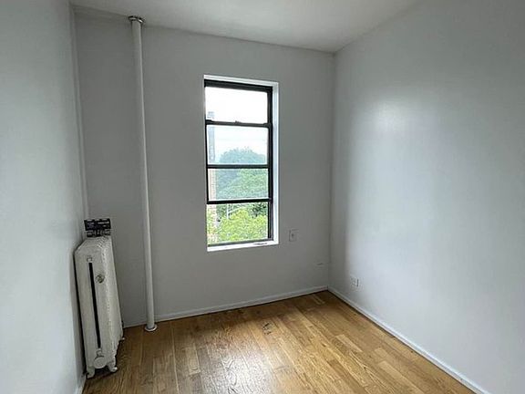 3rd image of 3692 Broadway APT 41
