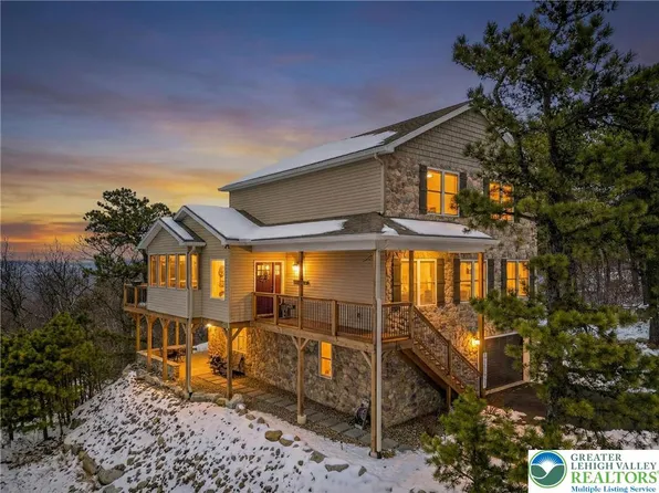 532 Buck Mountain Blvd, Hazleton, PA 18202