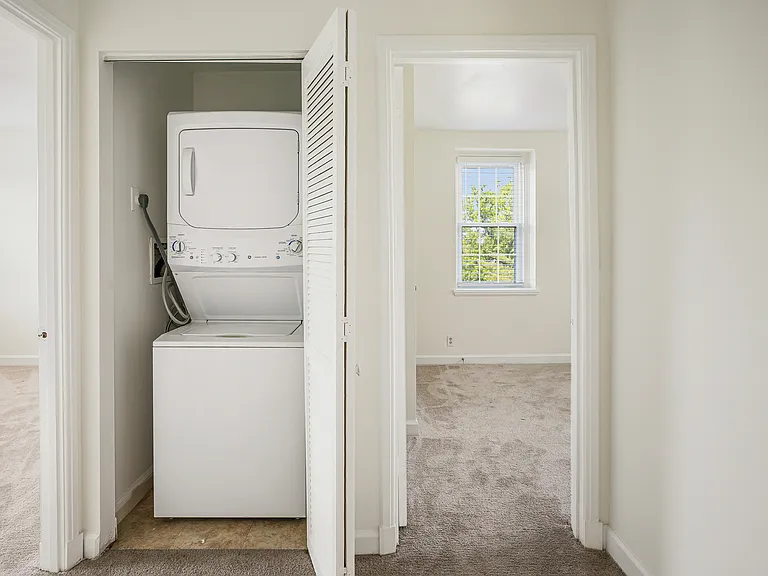 2820 S Abingdon St #C1 — Photo 16