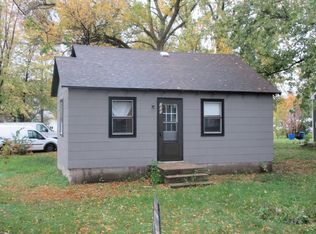 205 W Menage Ave, Lakefield, MN 56150