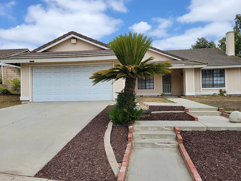 1136 Chisolm Trail Dr — Photo 1