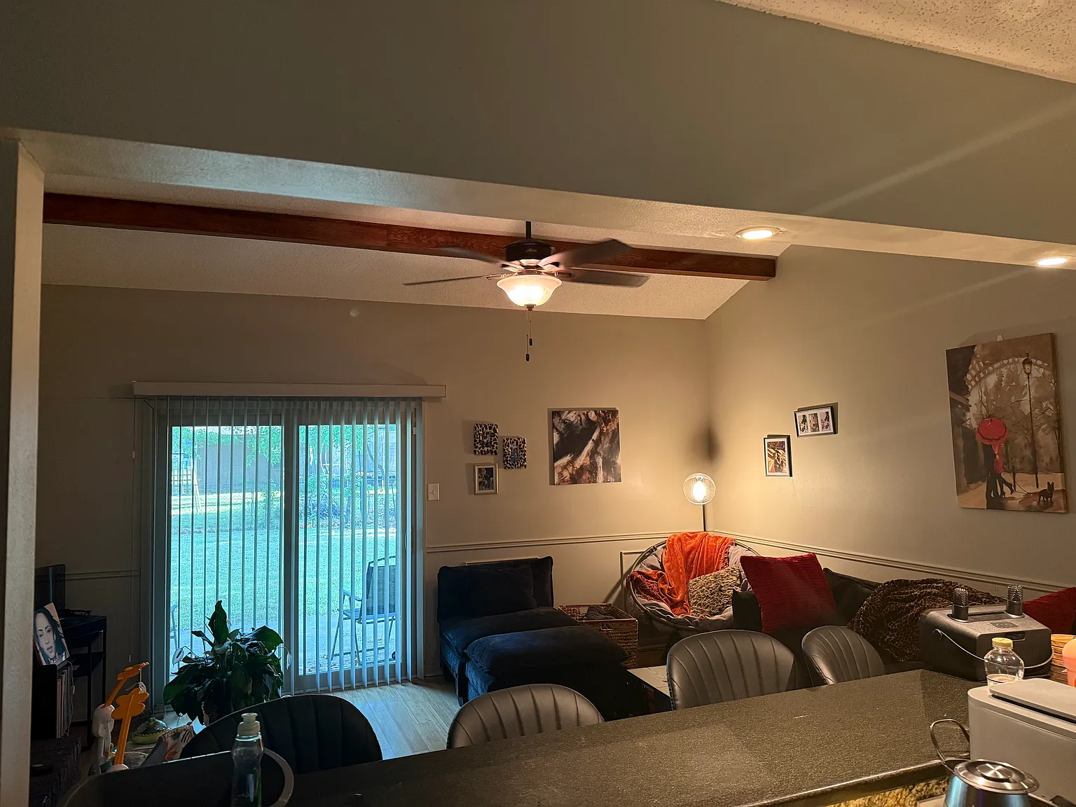 3 bed, 1198 sqft, $1,600 — Photo 3