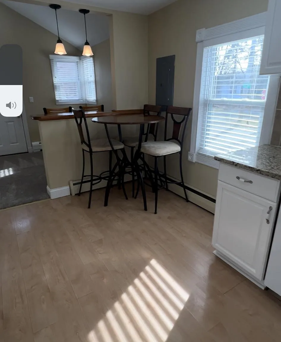 1 bed, 601 sqft, $2,500 — Photo 3