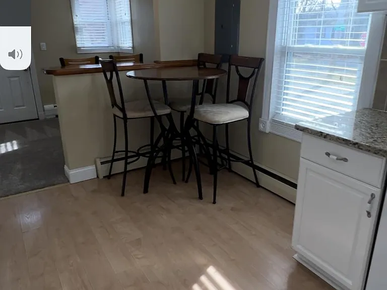 32 Lakeview Ter — Photo 3