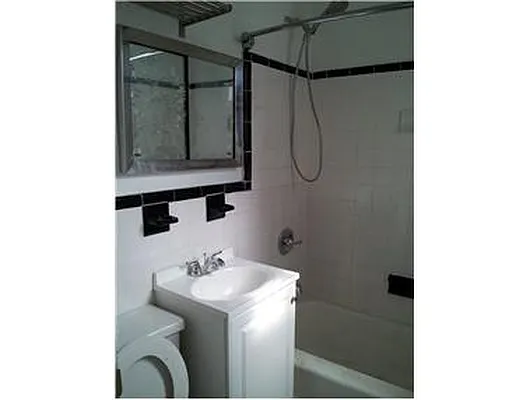 Rented by Douglas Elliman | media 15