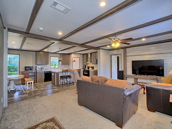 2nd image of 451 Italy Rd