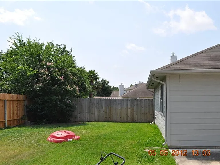 3910 Bridgebay Ln — Photo 17