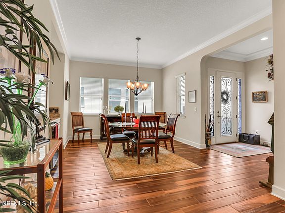 4th image of 306 WINGSTONE Drive