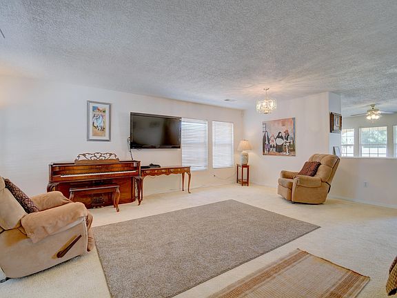 5th image of 9520 Corsico Pl NW