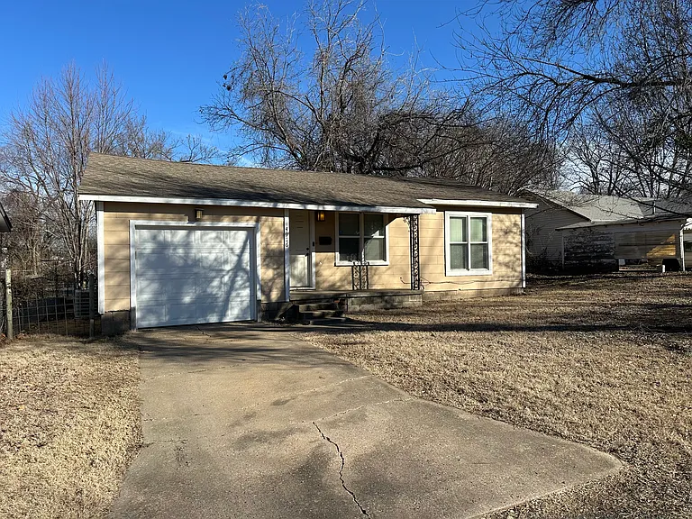 4926 Oklahoma St — Photo 2