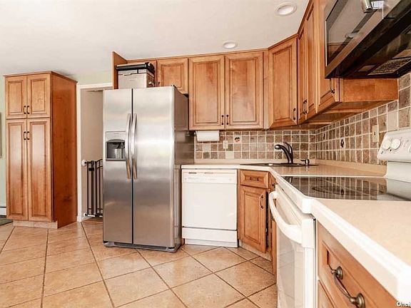 5th image of 14 Grace Ln