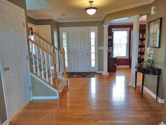 2nd image of 1765 Waverly Dr