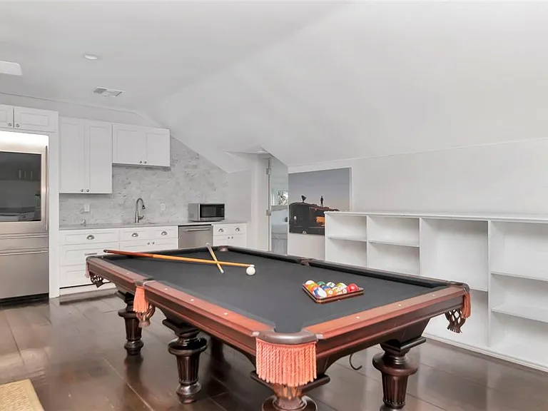 6220 Bayshore Blvd — Photo 24