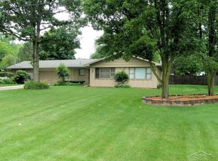 1615 Thunderbird Dr, Saginaw, MI 48609
