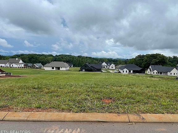 3rd image of 1234 Kellys View Dr