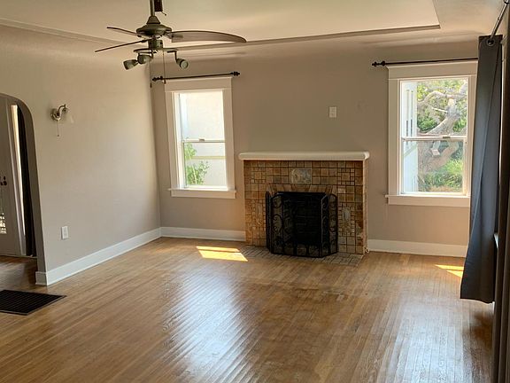 4th image of 4245 Maryland St
