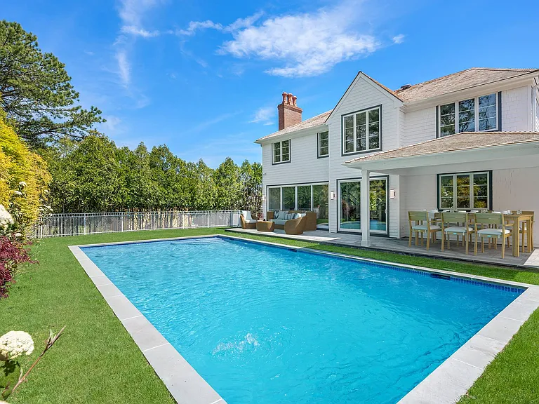 Middle Pond Rd — Photo 2