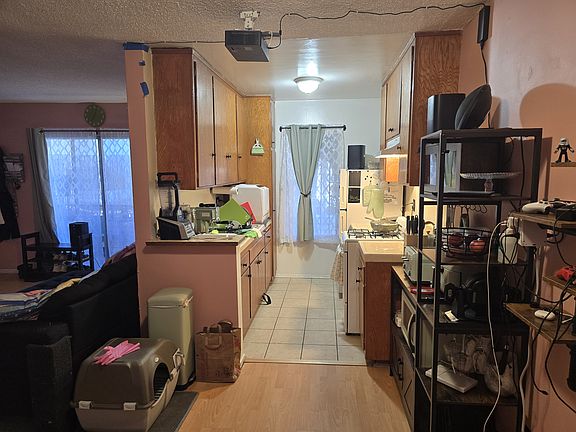 3rd image of 1603 Granville Ave APT 2