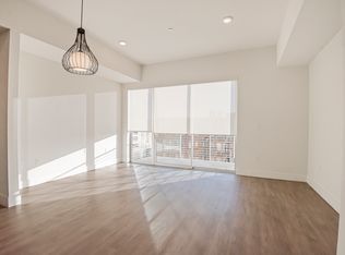 1333 W 7th St #404, Los Angeles, CA 90017