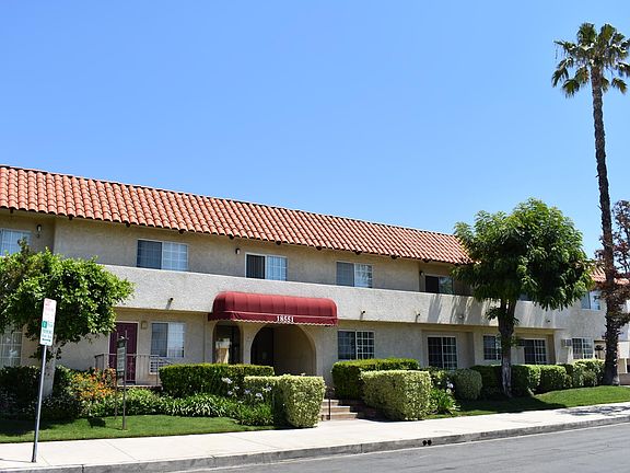 2nd image of 18551 Dearborn St APT 42