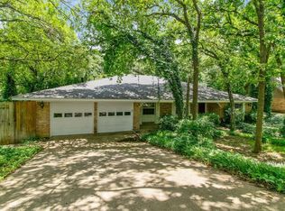 811 Red Oak Ln, Arlington, TX 76012