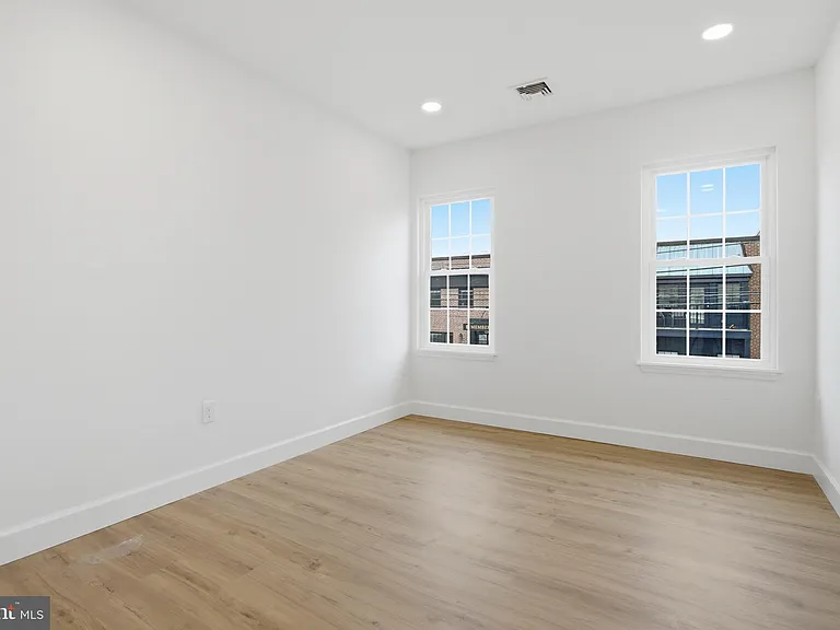 100 W Front St #2B — Photo 11