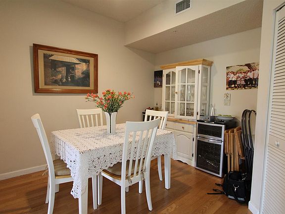 2nd image of 3015 Aqua Vista Ln APT 307