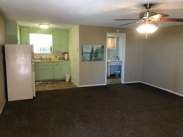 1428 Wiltshire Ave — Photo 3