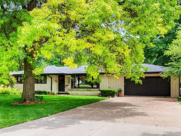 7101 NW 16th St, Ankeny, IA 50023