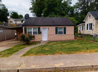 325 Rotary Rd, Huntington, WV 25705