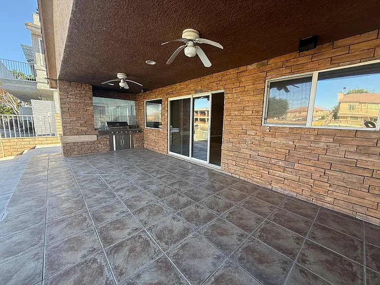 13425 Spring Valley Pkwy — Photo 8