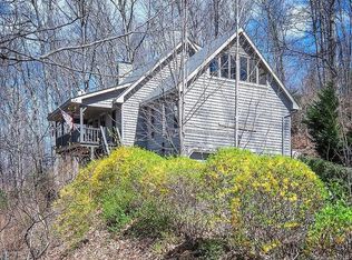 900 Mountain Cove Rd, Waynesville, NC 28786