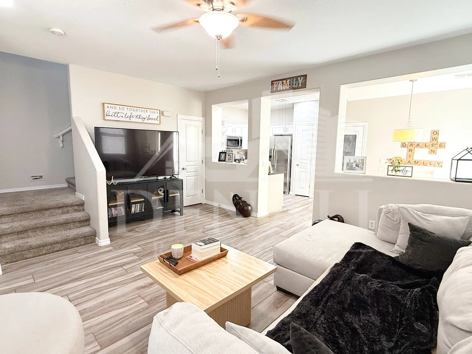 3 bed, 2.5 bath, 1564 sqft, $2,295 — Photo 4