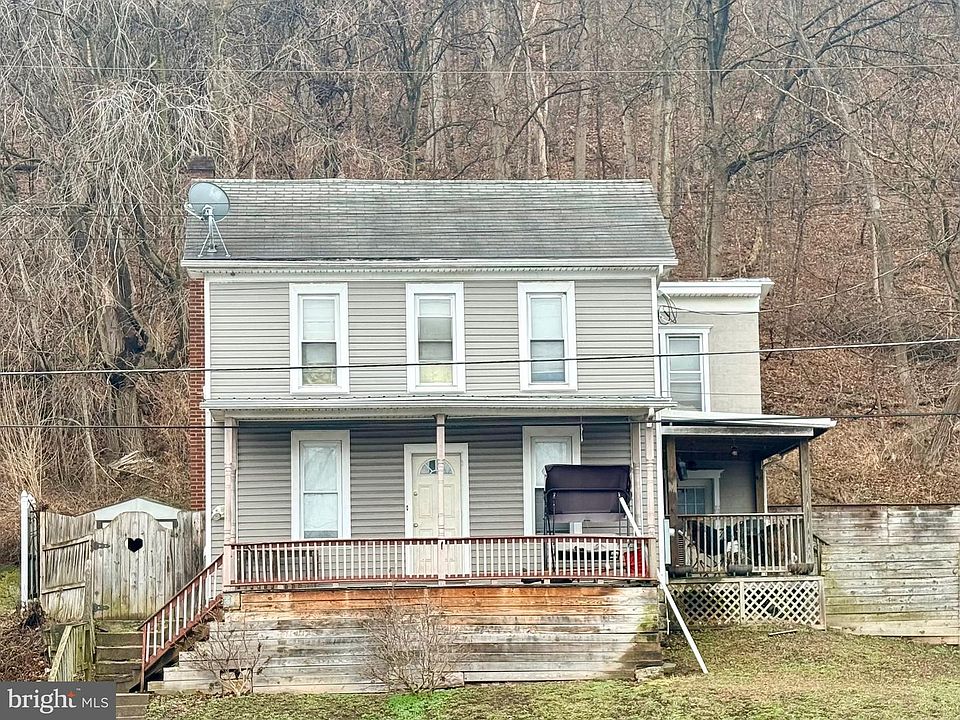 1st image of 202 S Logan Blvd