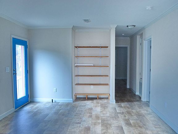 3rd image of 206 Shannon Dr