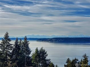 5737 Overlook Ave NE, Tacoma, WA
