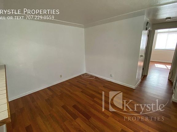 2nd image of 210 Alabama St APT B