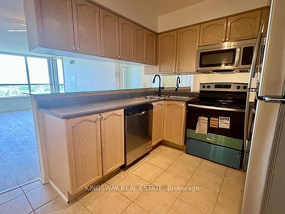 5th image of 1140 Parkwest Pl #1108
