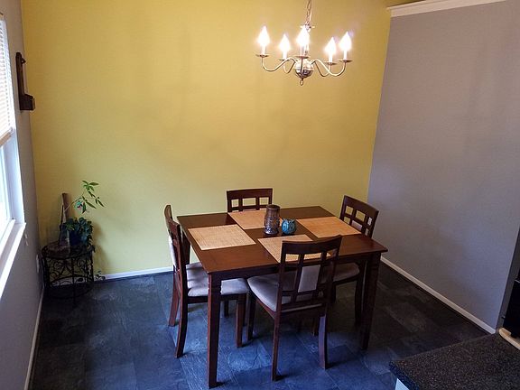 5th image of 3911 Woodchase Dr