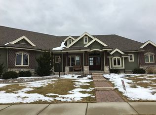 1715 Ashford Ln, Waunakee, WI 53597