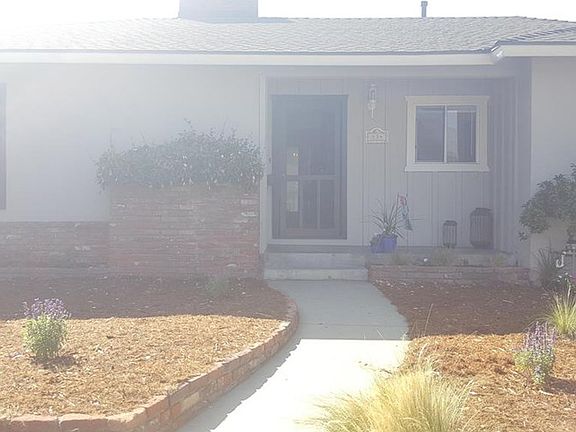 3rd image of 834 Oakwood Ave