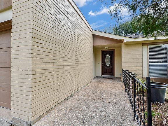 3rd image of 1514 Ashwood Dr
