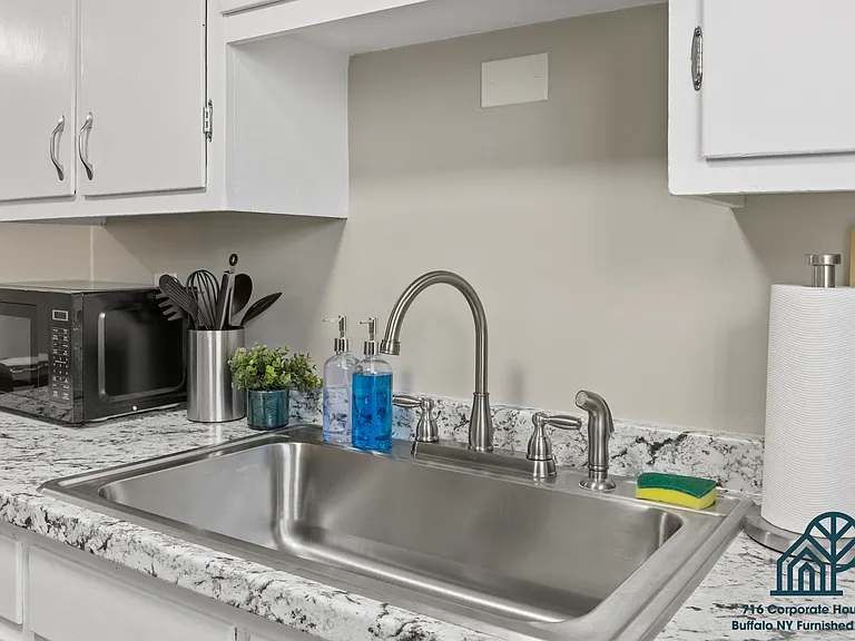 1540 Abbott Rd #3 — Photo 5