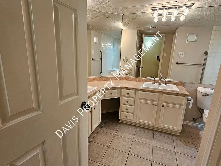 16301 Ledgemont Ln #174 — Photo 18