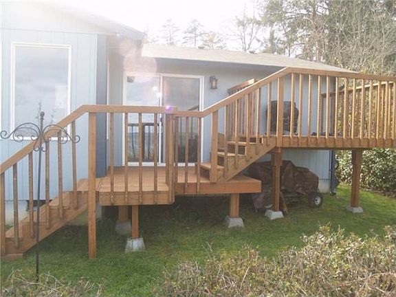 5th image of 720 Duck Lake Dr NE