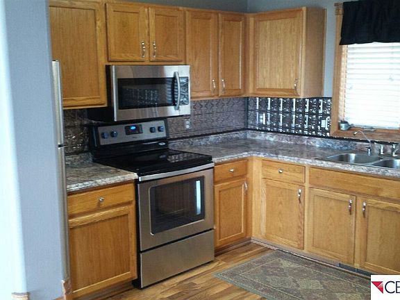 3rd image of 2706 Kraft Ln