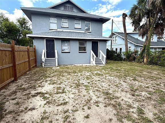 5th image of 204 AVENUE D NE