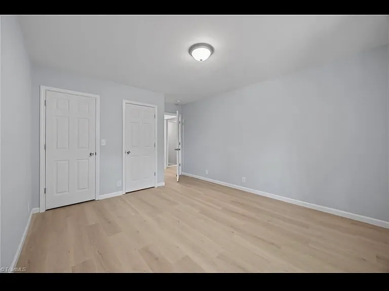 728 W Banner Ave — Photo 4
